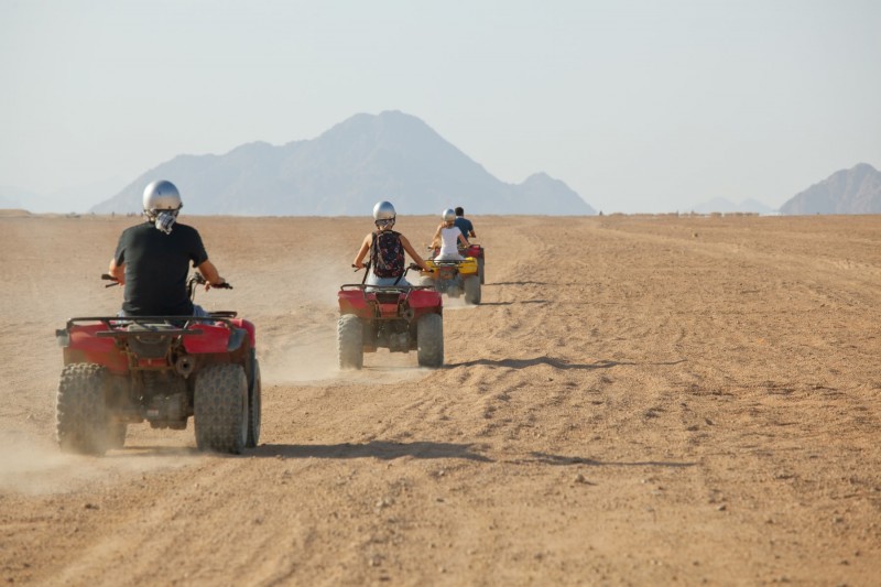 Trip by quad in the desert